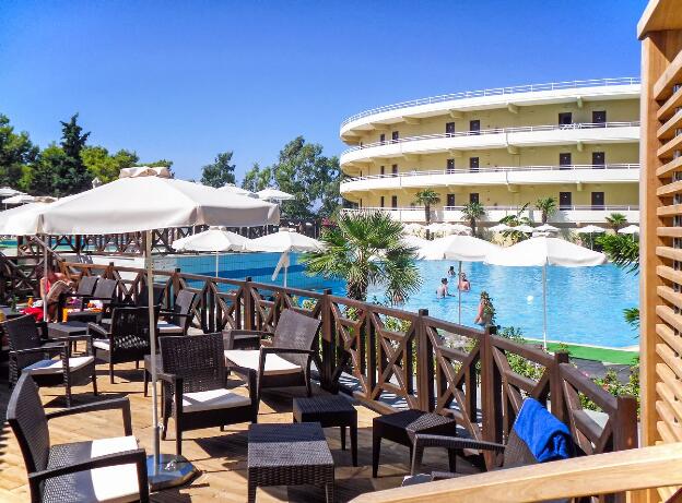 Swimmingpool - Hotel Kalithea Mare Palace Rhodos